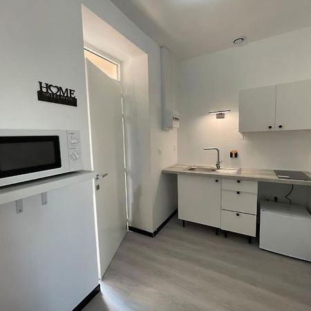 Studio A2 18M2 Cosy 5Minutes Gare Parking Gratuit Rue De La Mure Roanne Exteriör bild